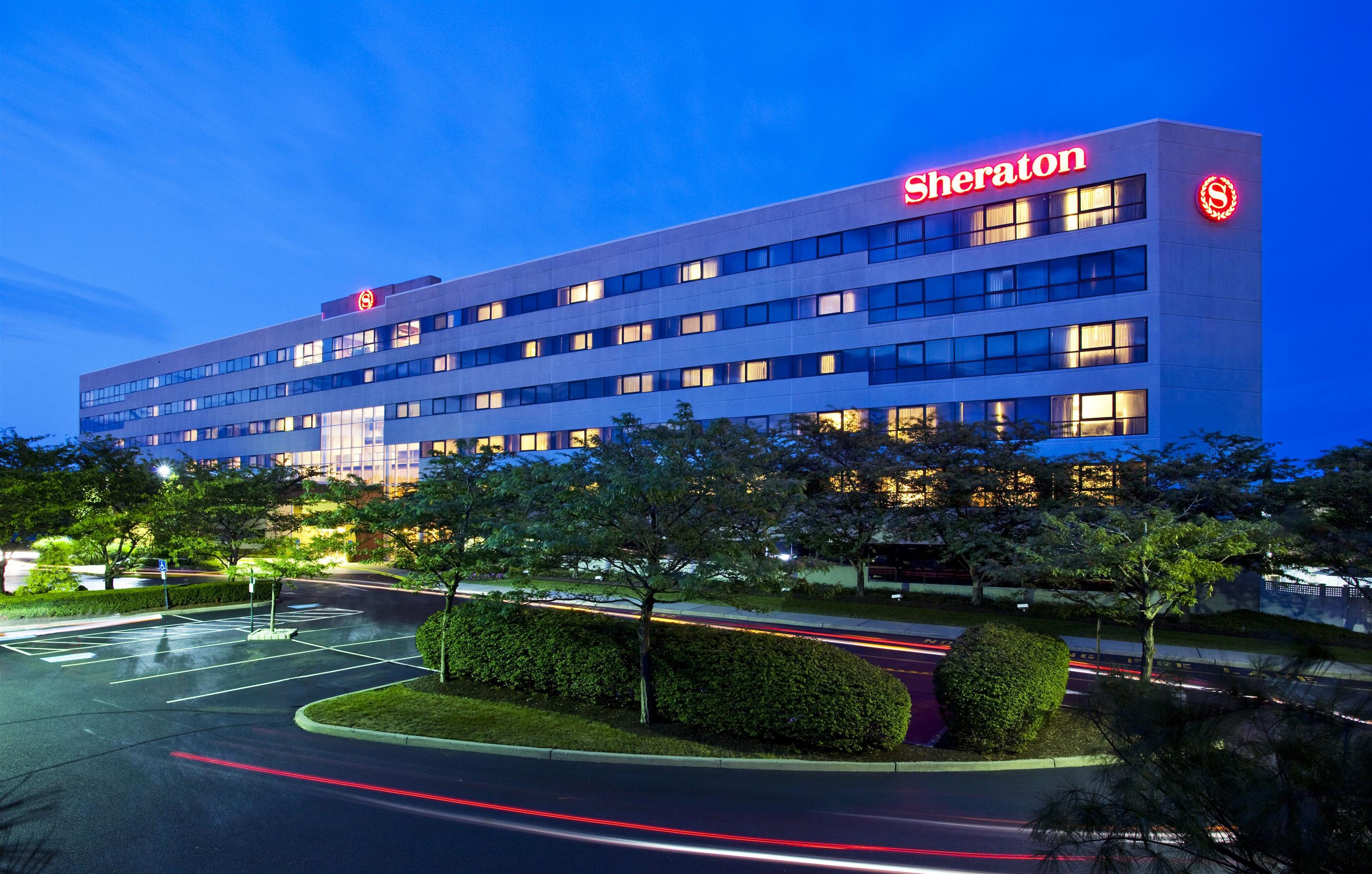 Sheraton Eatontown Hotel Exterior photo